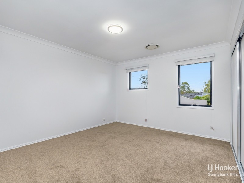 27 Finke Close, Parkinson QLD 4115