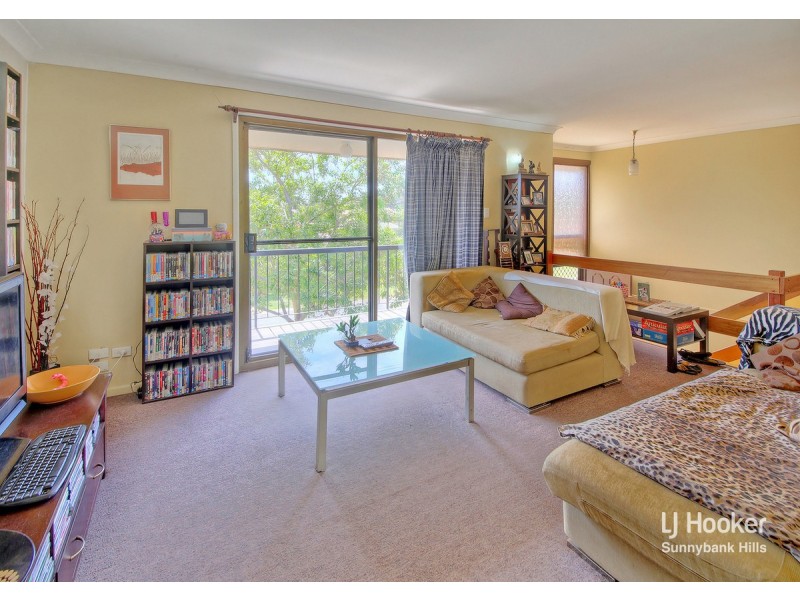 14 Estoril Street, Robertson QLD 4109