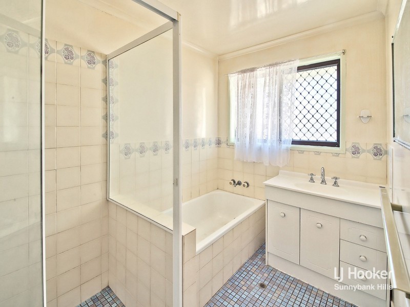 180 Pinelands Road, Sunnybank Hills QLD 4109