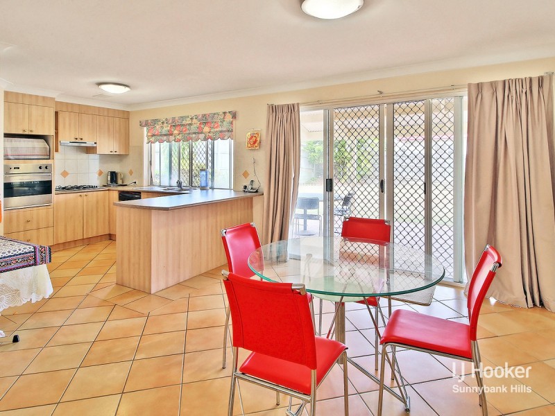 60 Golden Rain Place, Stretton QLD 4116