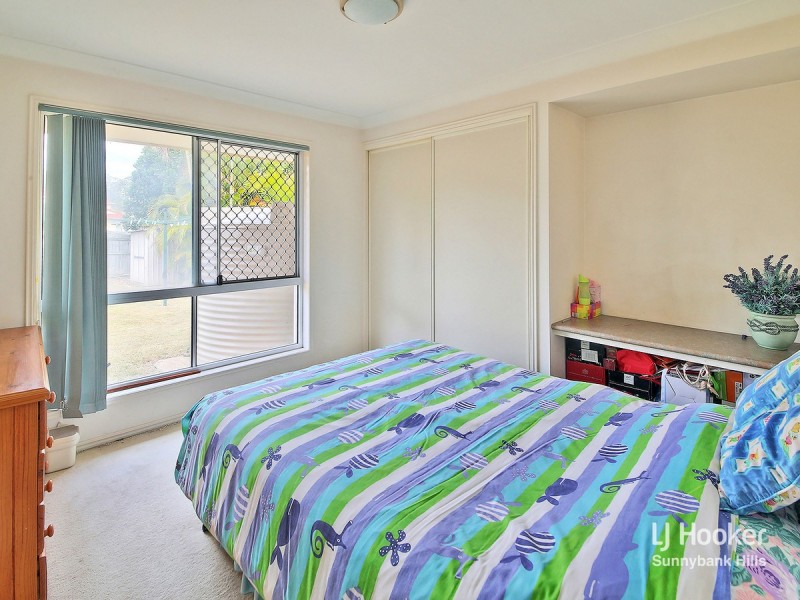 60 Golden Rain Place, Stretton QLD 4116