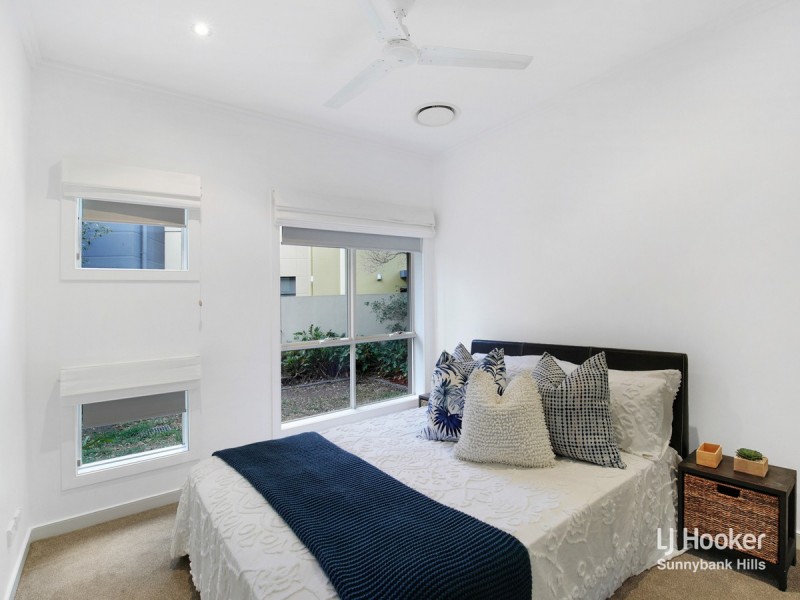 6108 Lugano Drive, Hope Island QLD 4212