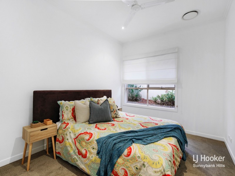 6108 Lugano Drive, Hope Island QLD 4212