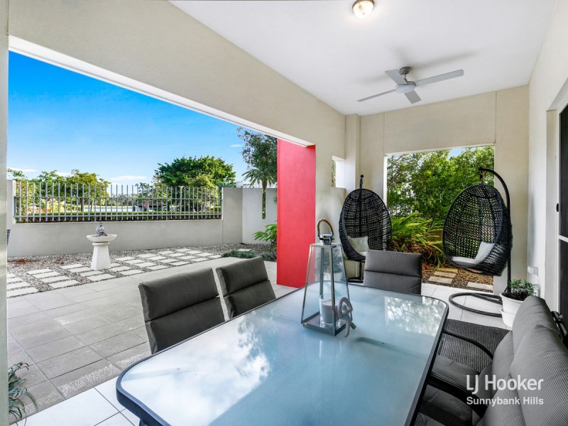 6108 Lugano Drive, Hope Island QLD 4212