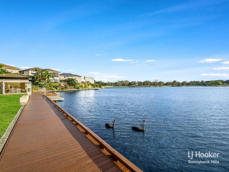 6108 Lugano Drive, Hope Island QLD 4212