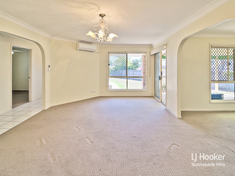 10 Stuart Place, Eight Mile Plains QLD 4113