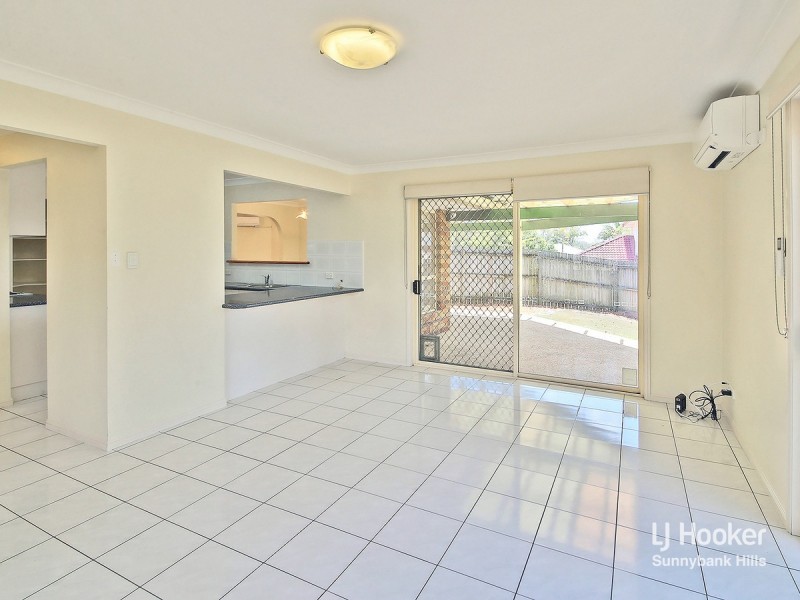 10 Stuart Place, Eight Mile Plains QLD 4113
