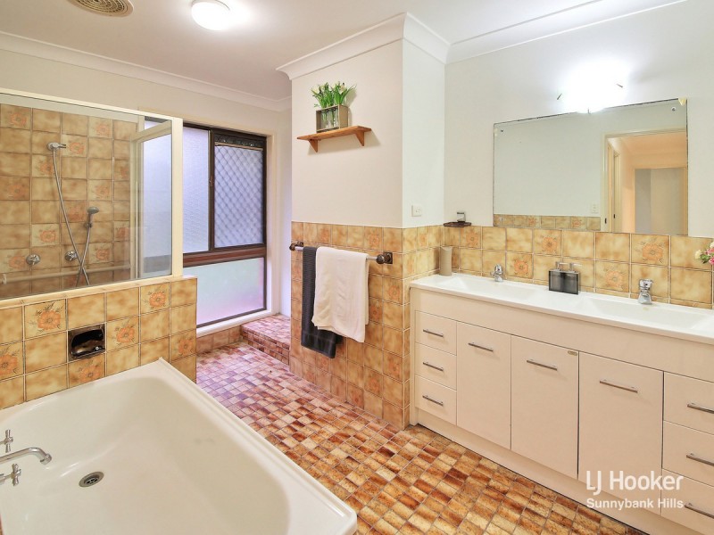 2 Sericea Street, Sunnybank Hills QLD 4109