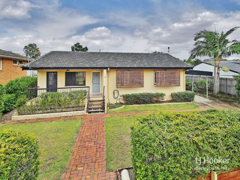 12 Bedser Street, Macgregor QLD 4109