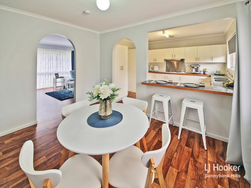 25 Ceratonia Street, Sunnybank Hills QLD 4109