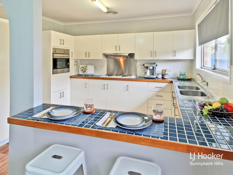 25 Ceratonia Street, Sunnybank Hills QLD 4109