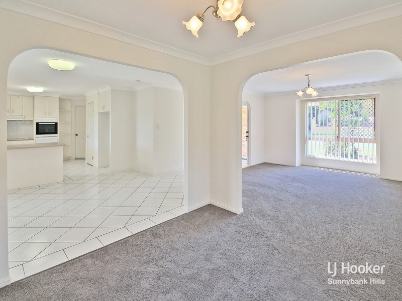111 Golden Rain Place, Stretton QLD 4116