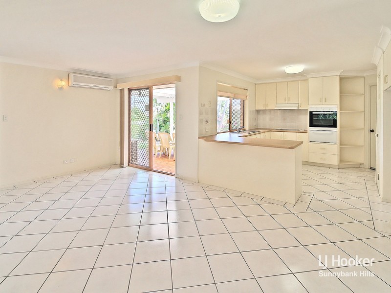 111 Golden Rain Place, Stretton QLD 4116