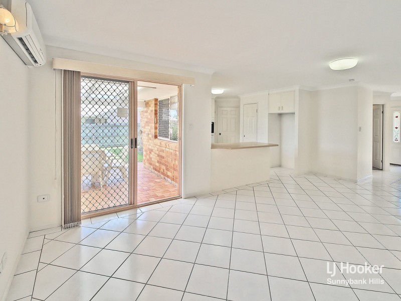 111 Golden Rain Place, Stretton QLD 4116