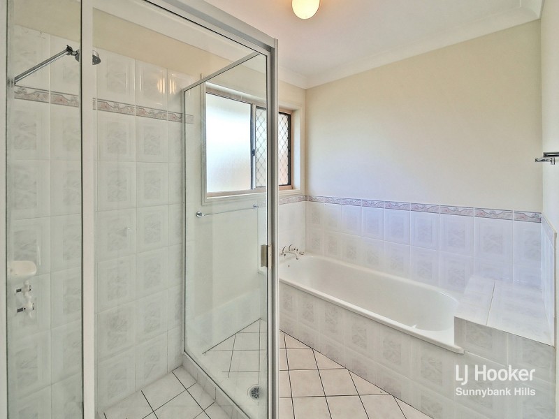 111 Golden Rain Place, Stretton QLD 4116
