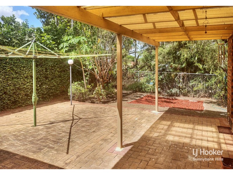 33 Colombo Street, Wishart QLD 4122