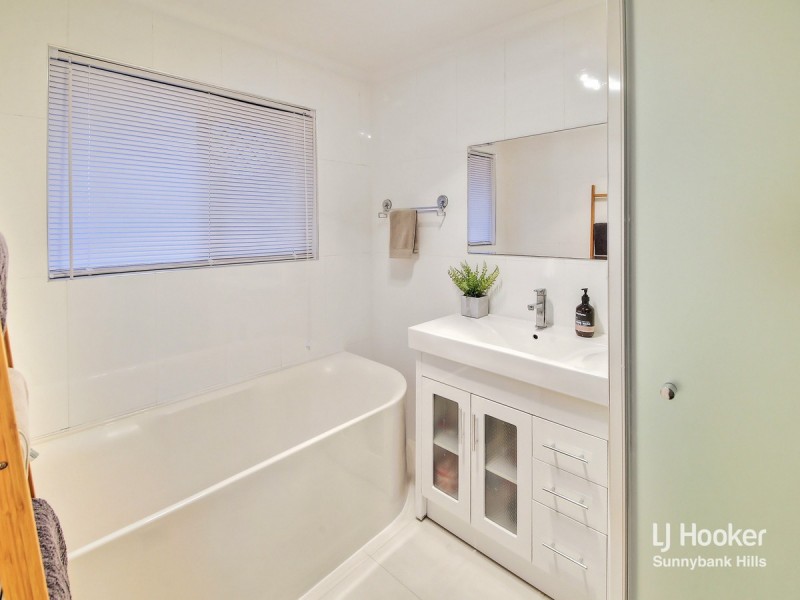 18 Cranfield Street, Sunnybank Hills QLD 4109