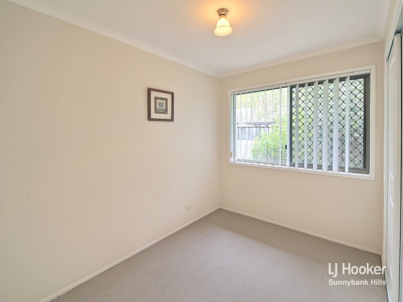 4 Raffin Crescent, Calamvale QLD 4116