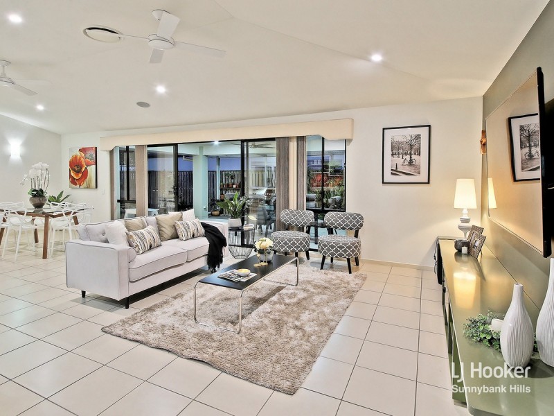 3 Ruby Close, Eight Mile Plains QLD 4113