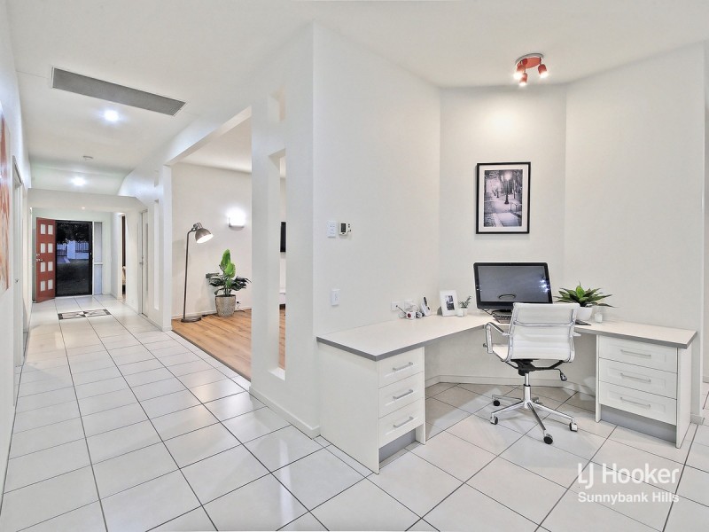 3 Ruby Close, Eight Mile Plains QLD 4113