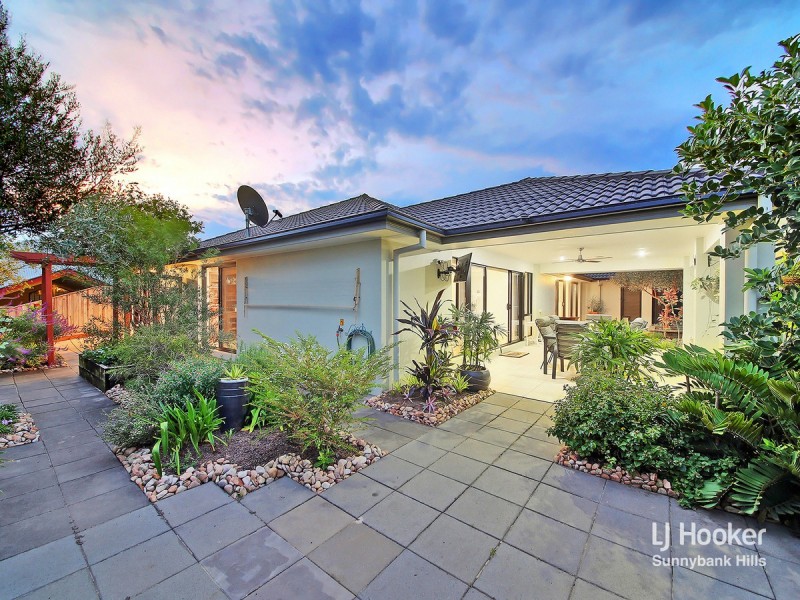 3 Ruby Close, Eight Mile Plains QLD 4113