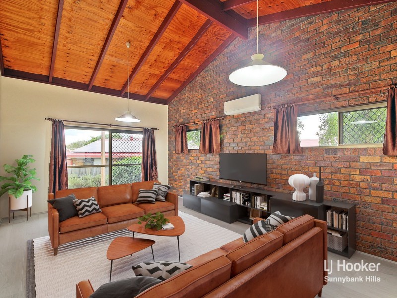 3 Pineneedle Place, Sunnybank Hills QLD 4109