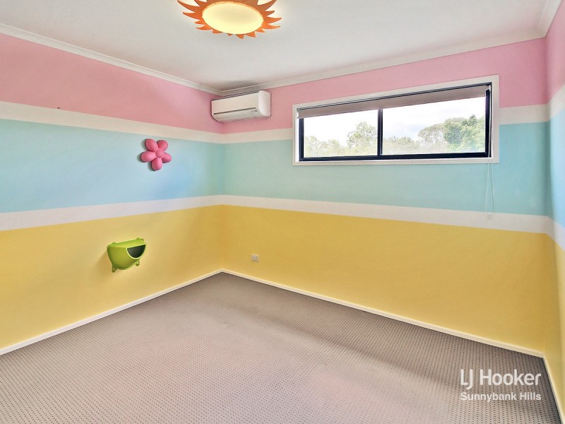 46 Ontario Crescent, Parkinson QLD 4115