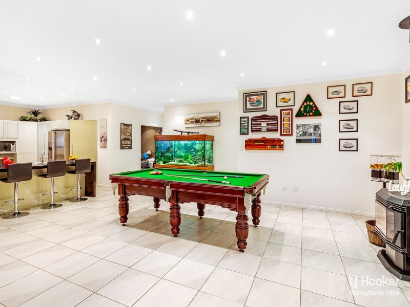 98 Woodlark Crescent, Parkinson QLD 4115