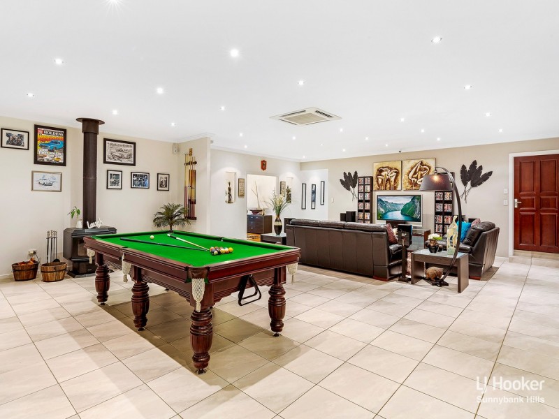 98 Woodlark Crescent, Parkinson QLD 4115