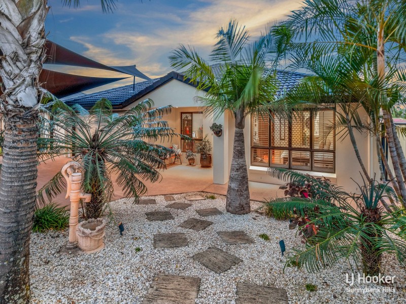 98 Woodlark Crescent, Parkinson QLD 4115