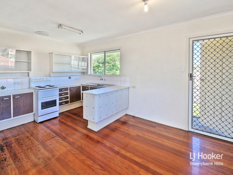 4 Lumphanan Street, Sunnybank Hills QLD 4109