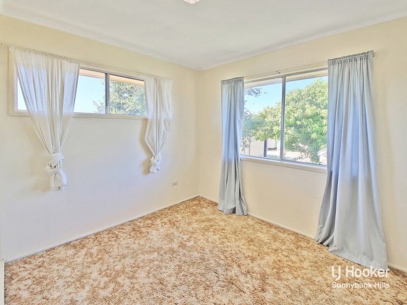 4 Lumphanan Street, Sunnybank Hills QLD 4109