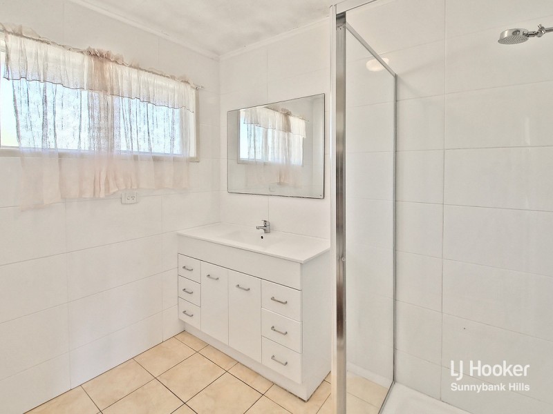 4 Lumphanan Street, Sunnybank Hills QLD 4109