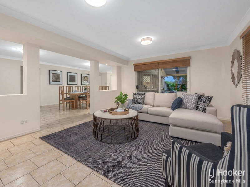 29 Manmarra Crescent, Eight Mile Plains QLD 4113