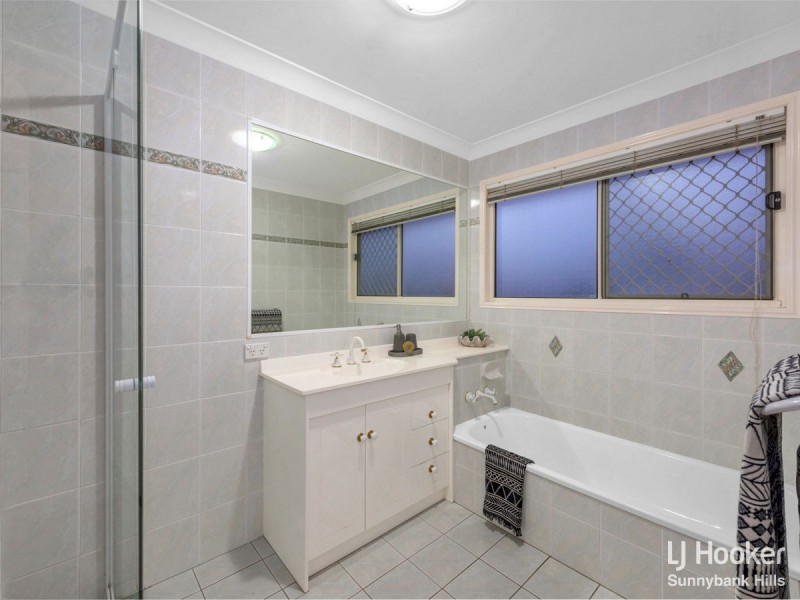 29 Manmarra Crescent, Eight Mile Plains QLD 4113