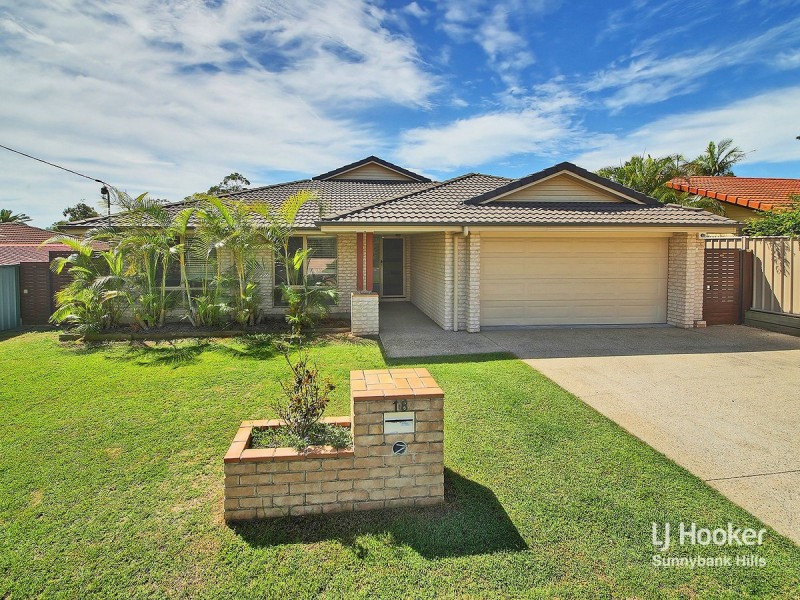 18 Landsborough Street, Rochedale South QLD 4123