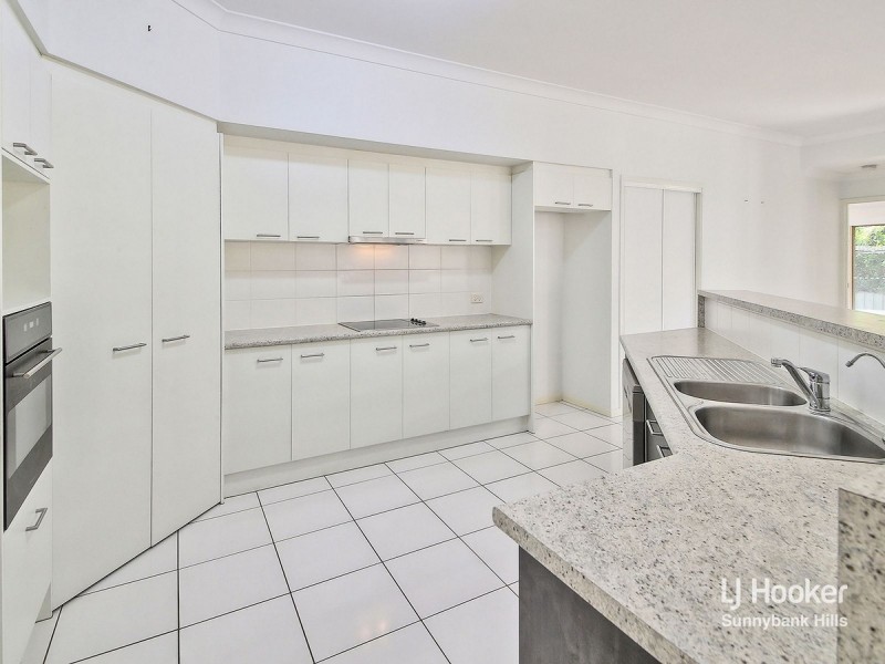 18 Landsborough Street, Rochedale South QLD 4123