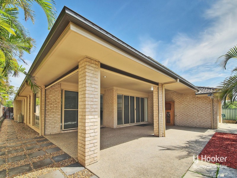 18 Landsborough Street, Rochedale South QLD 4123