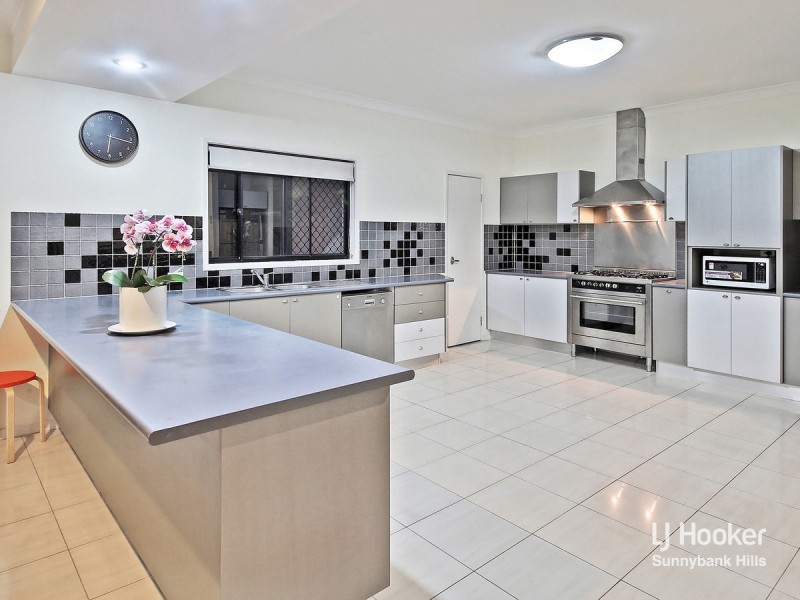 49 Mt Archer Road, Parkinson QLD 4115