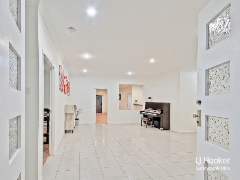 49 Mt Archer Road, Parkinson QLD 4115