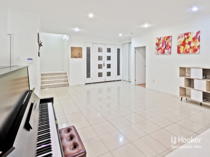 49 Mt Archer Road, Parkinson QLD 4115