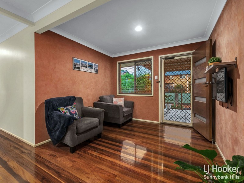 18 Fulton Street, Wishart QLD 4122