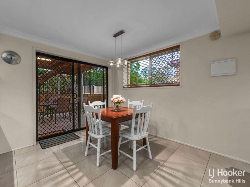 18 Fulton Street, Wishart QLD 4122