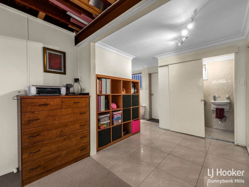 18 Fulton Street, Wishart QLD 4122