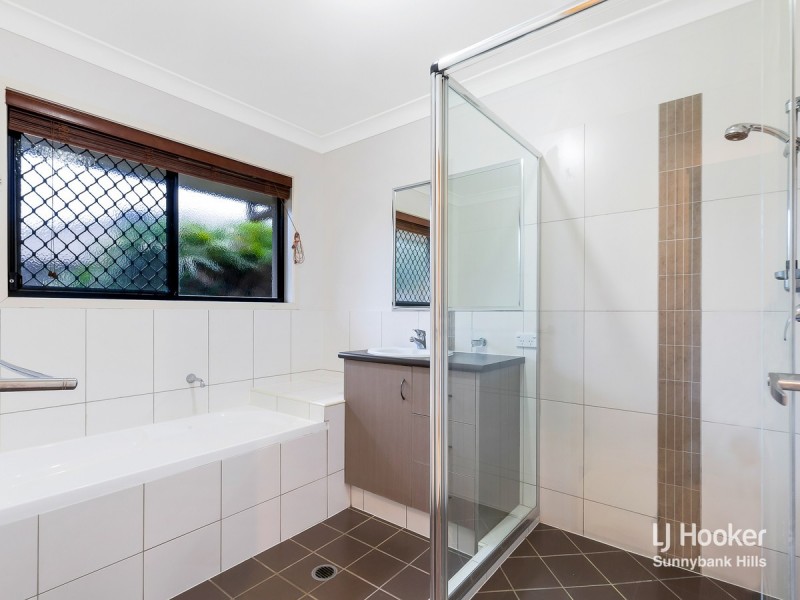 7 Ayesha Place, Calamvale QLD 4116