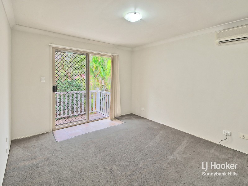 6 Red Pine Court, Calamvale QLD 4116
