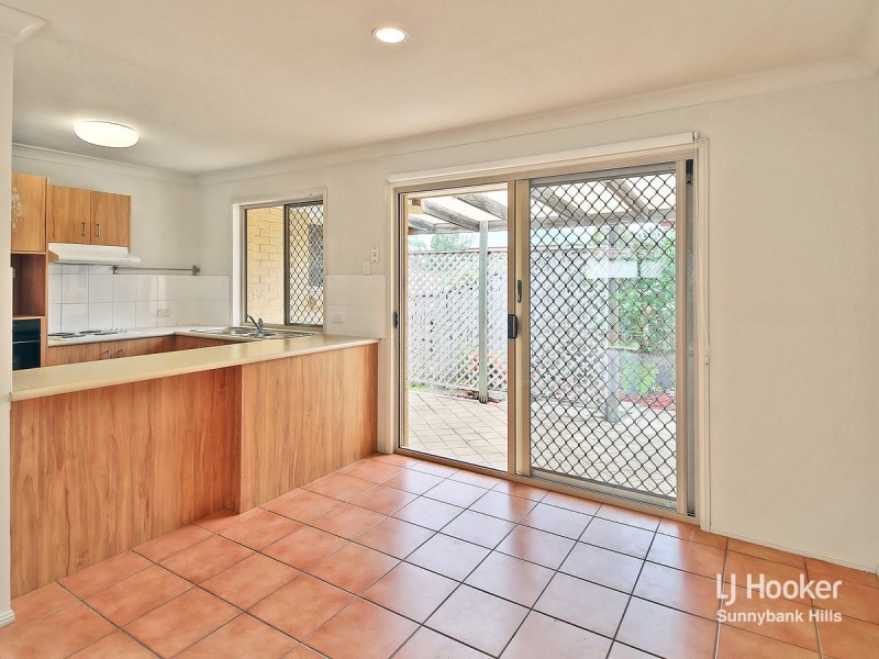 6 Red Pine Court, Calamvale QLD 4116