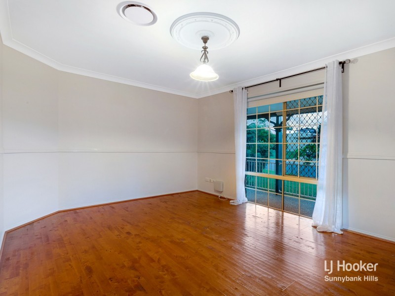 35 Bannockburn Crescent, Parkinson QLD 4115