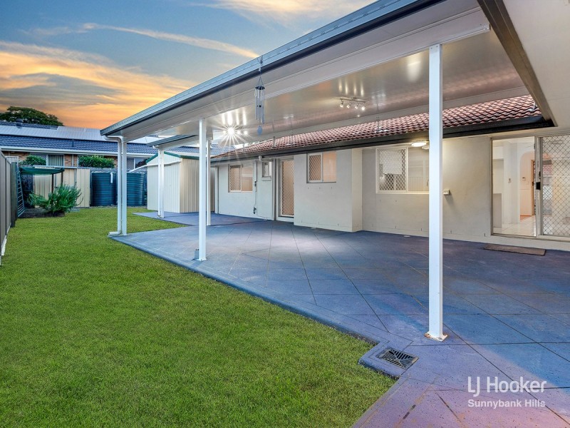 35 Bannockburn Crescent, Parkinson QLD 4115