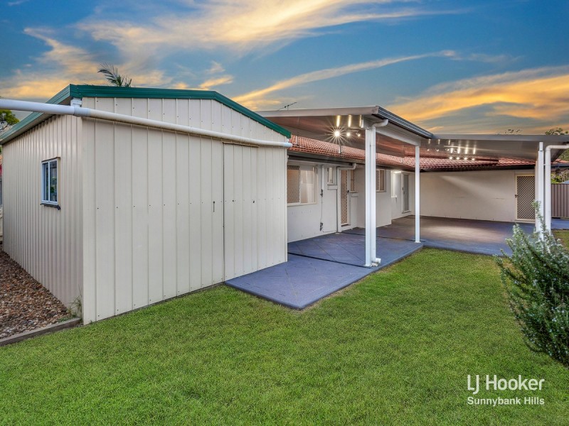 35 Bannockburn Crescent, Parkinson QLD 4115